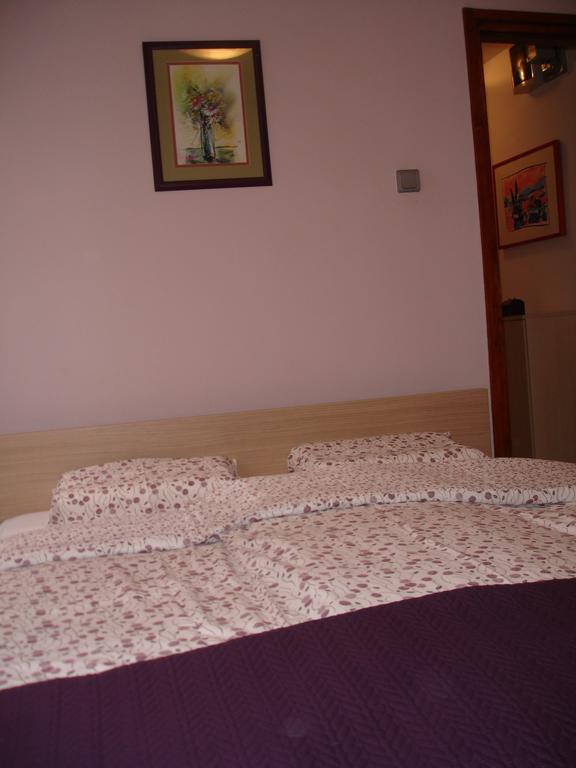 Apartment Ina Zagreb Chambre photo