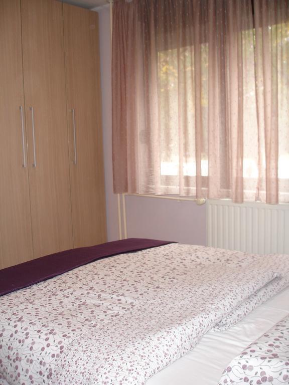 Apartment Ina Zagreb Chambre photo